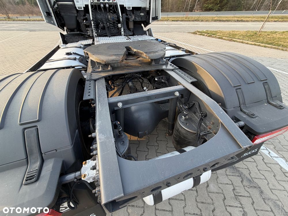 Renault T 480 renault z Niemiec HIGH FULL IPCJA CAŁY NA PODUSZKACH RETARDER 2023 - 19