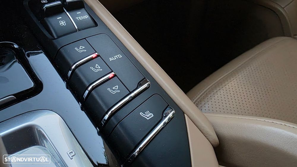 Porsche Cayenne S E-Hybrid Platinum Edition - 57
