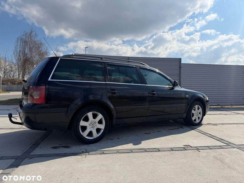 Volkswagen Passat 1.9 TDI Comfortline - 4