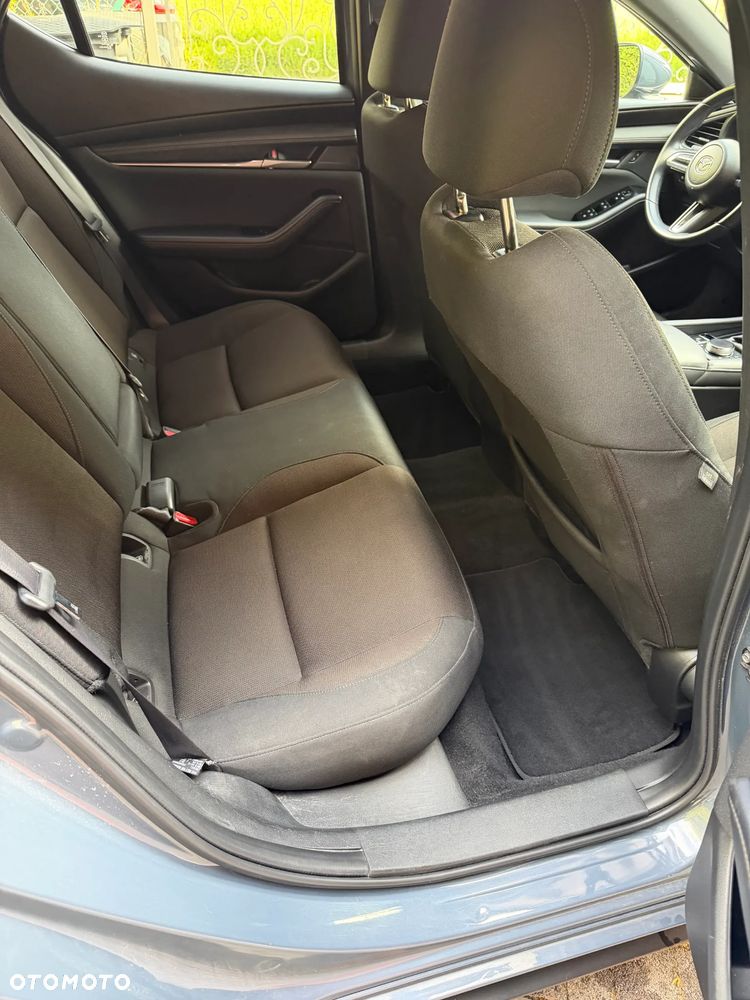 Mazda 3 - 10