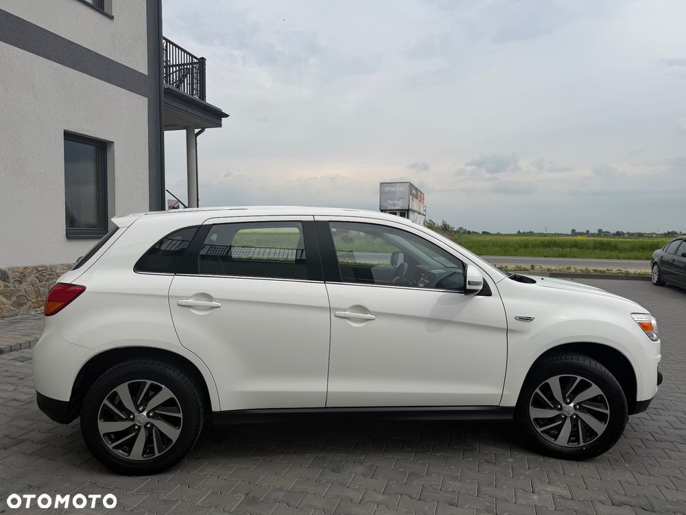Mitsubishi ASX - 9