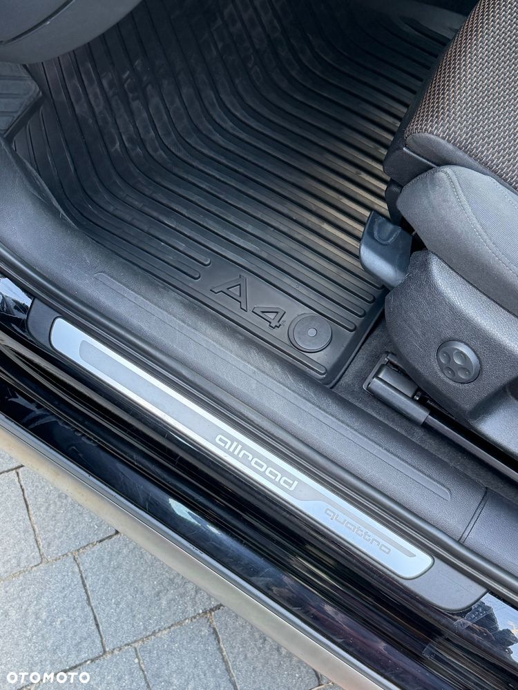 Audi A4 Allroad 2.0 TDI Quattro - 23