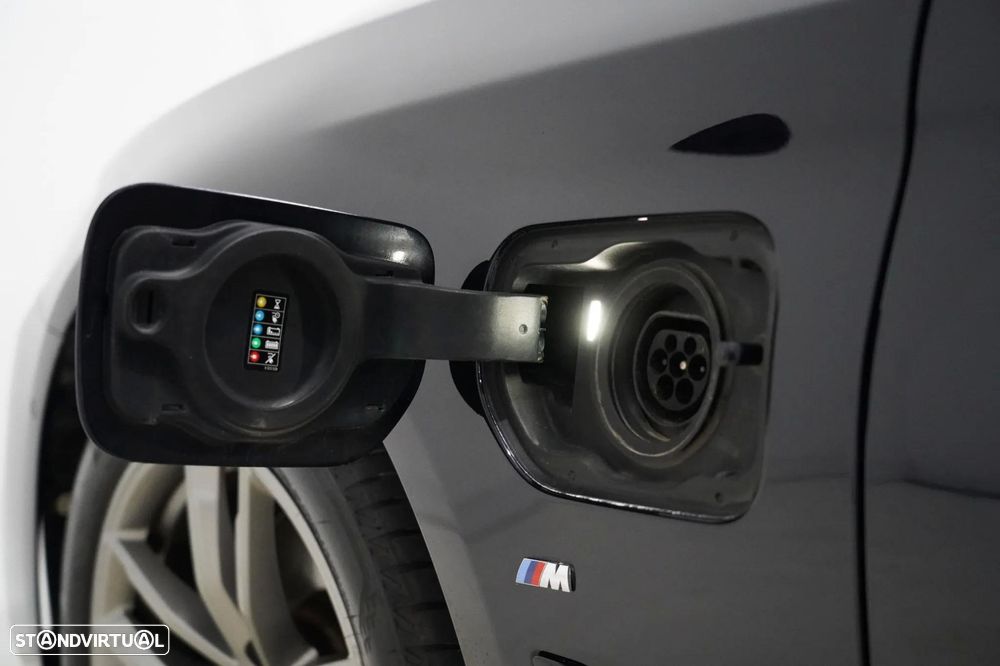 BMW 530 e iPerformance Pack M - 26