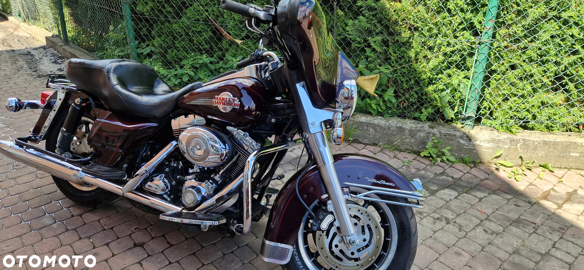 Harley-Davidson FLH Electra Glide - 17