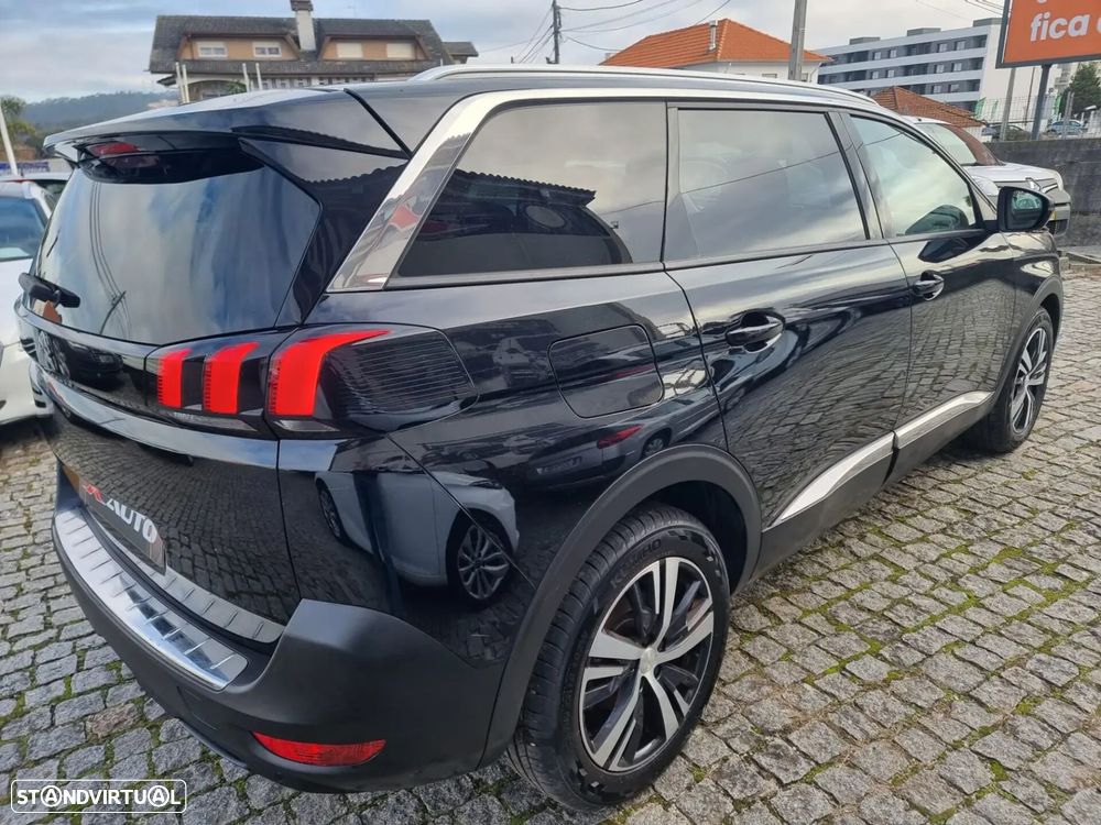 Peugeot 5008 - 4