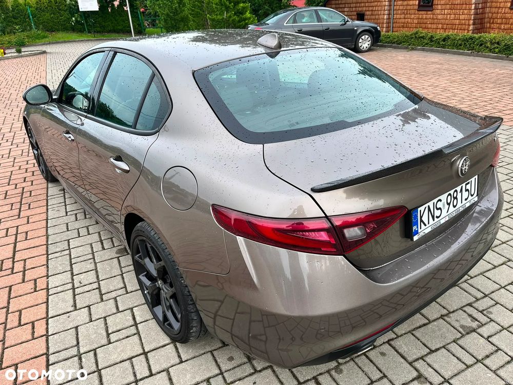Alfa Romeo Giulia 2.2 D Turbo Super - 6