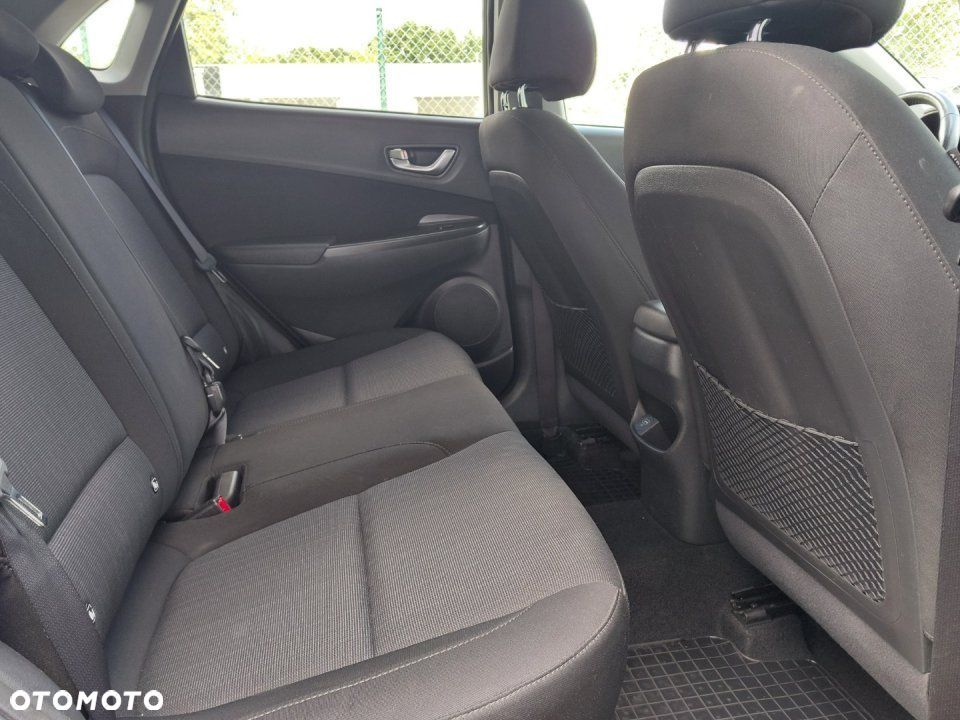 Hyundai Kona - 32
