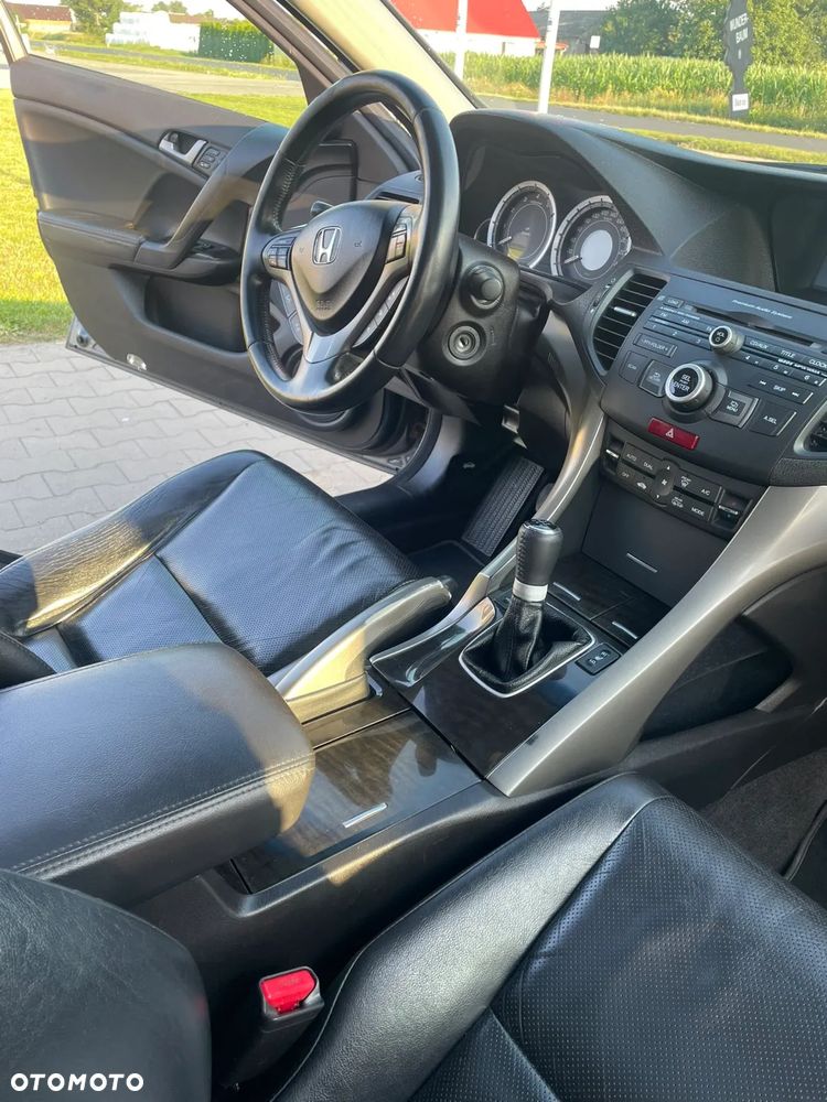 Honda Accord 2.2d Elegance - 24