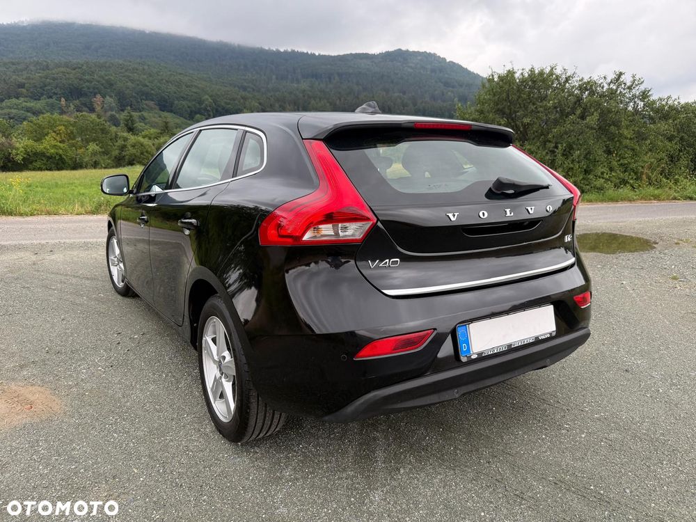 Volvo V40 D2 Momentum - 29