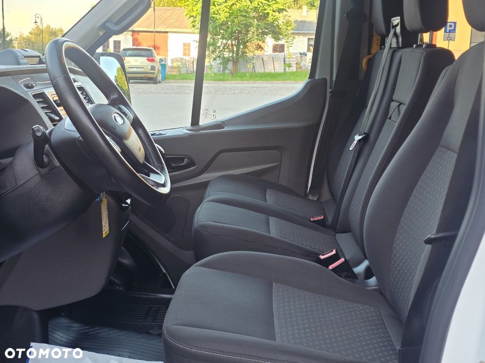 Ford Transit - 11