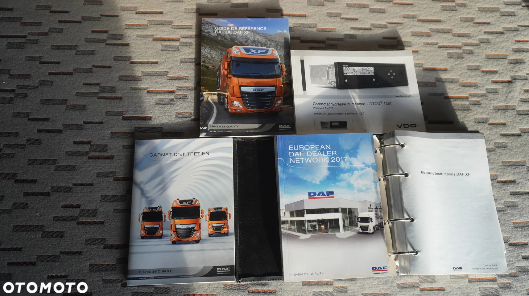 DAF XF 410 Euro 6 / 410 HP / 20 EPAL / Winda Dhollandia 1500 kg - 28