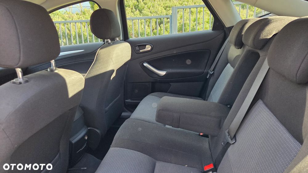 Ford Mondeo 1.8 TDCi Titanium - 7