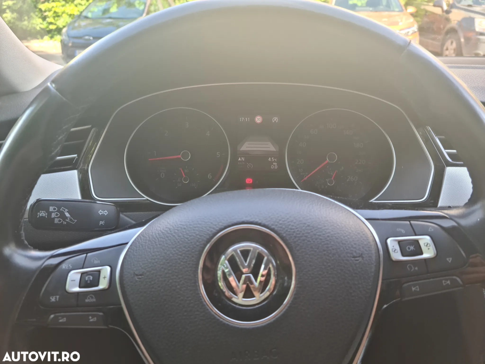 Volkswagen Passat - 15