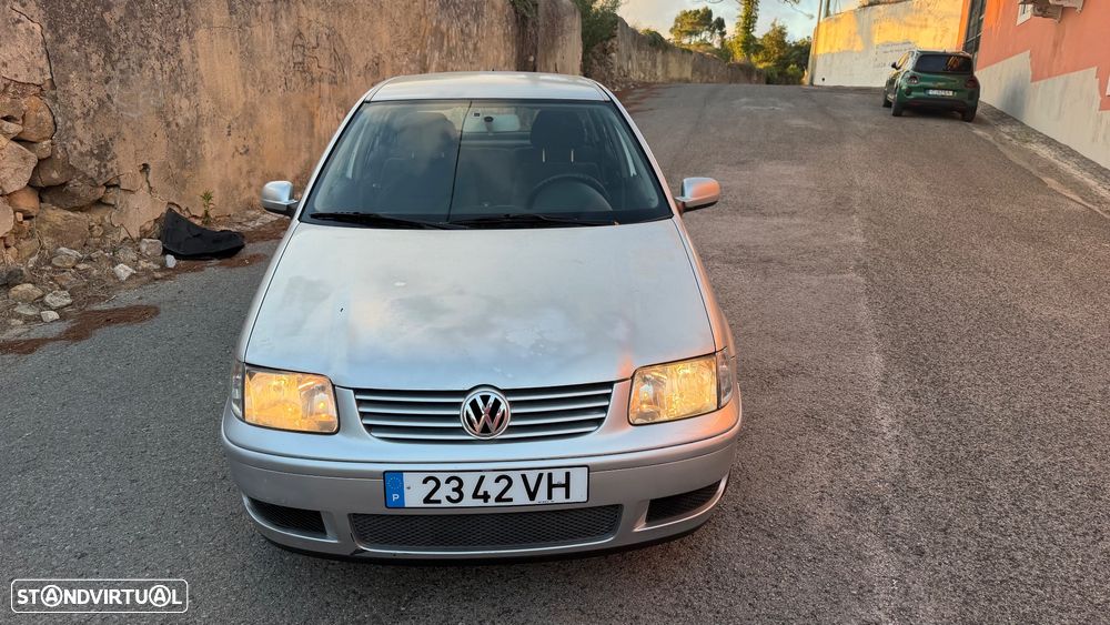 VW Polo 1.4 Confortline Auto. - 1