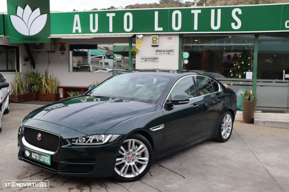 Jaguar XE 2.0 D Prestige Aut. - 2