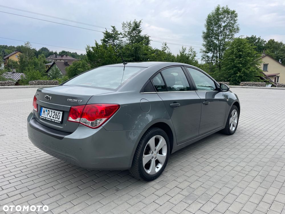 Chevrolet Cruze 1.8 LT - 4