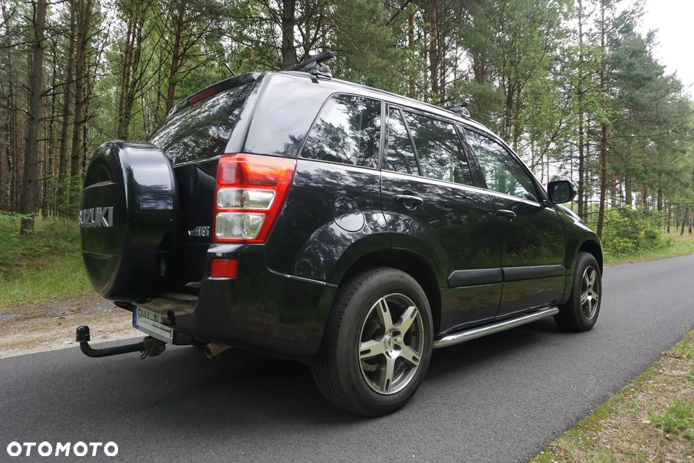 Suzuki Grand Vitara 2.0 - 6