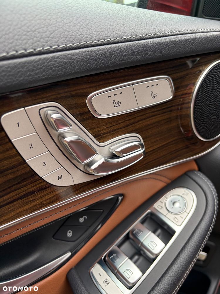 Mercedes-Benz GLC 300 4Matic 9G-TRONIC - 13