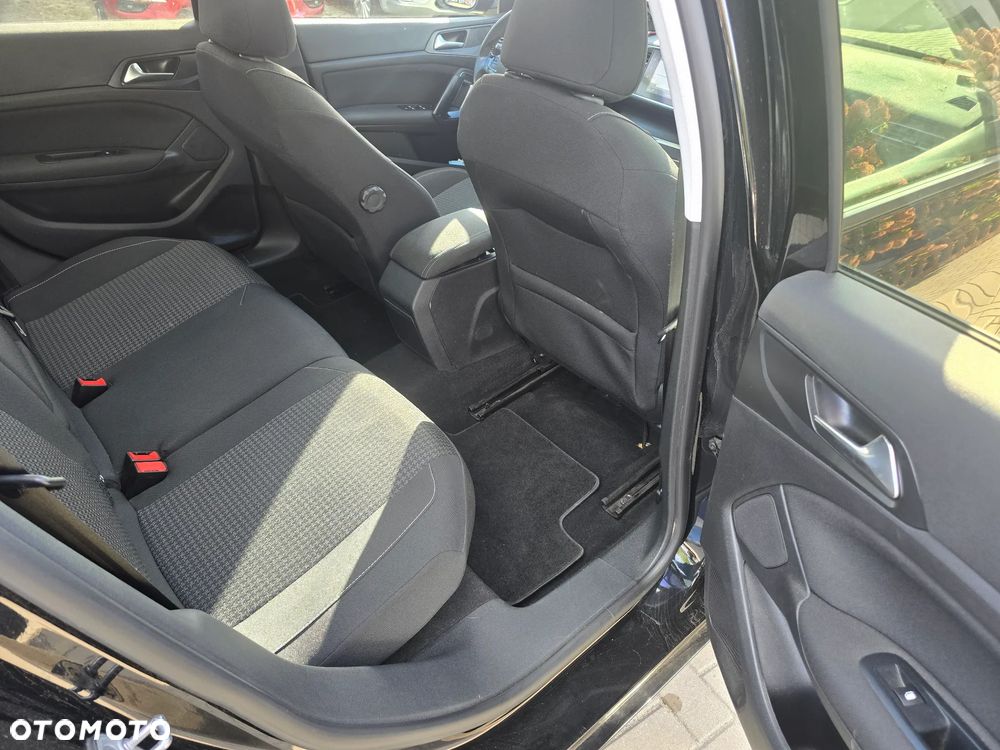 Peugeot 308 - 10