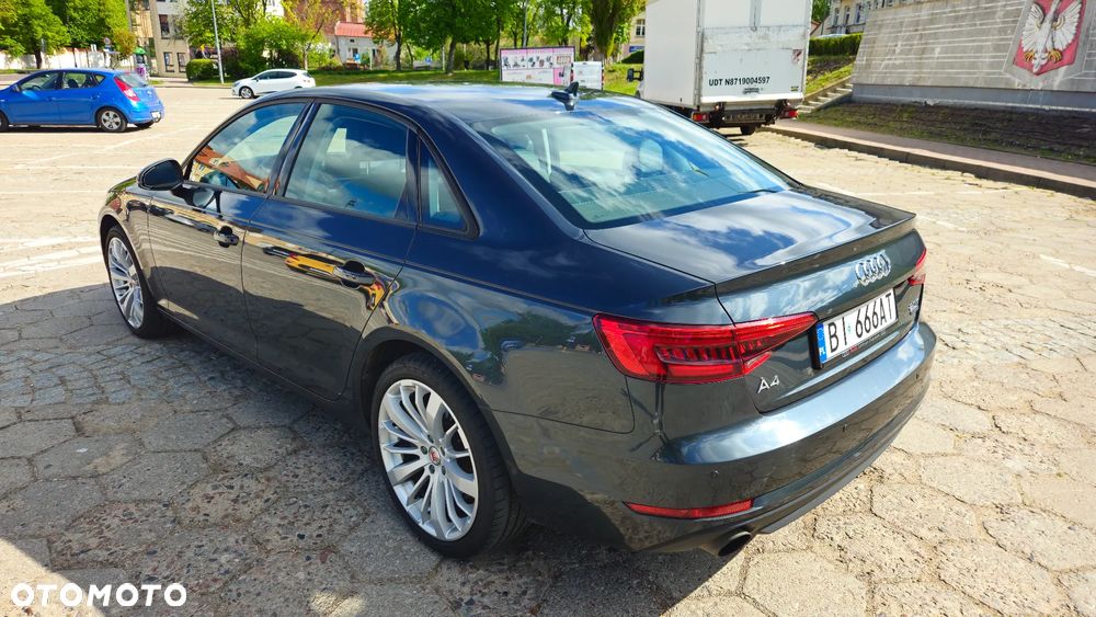 Audi A4 Limousine 2.0 TFSI ultra S tronic design - 11