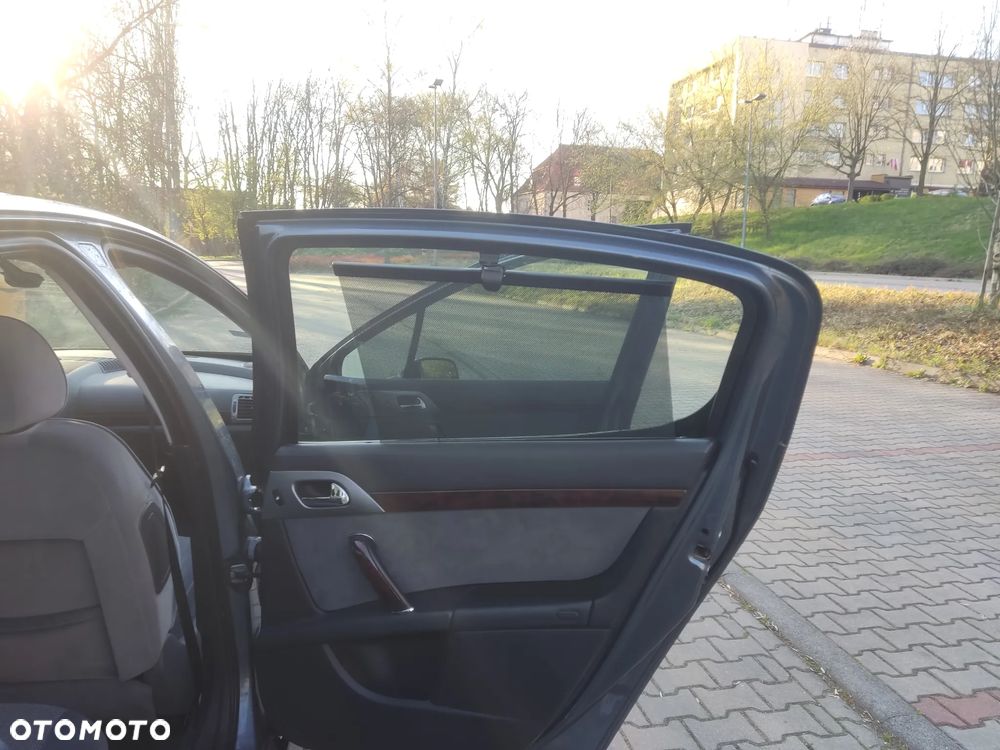 Peugeot 407 - 28