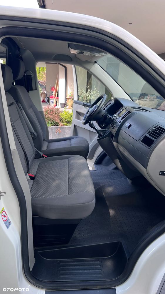 Volkswagen Transporter T5 - 8