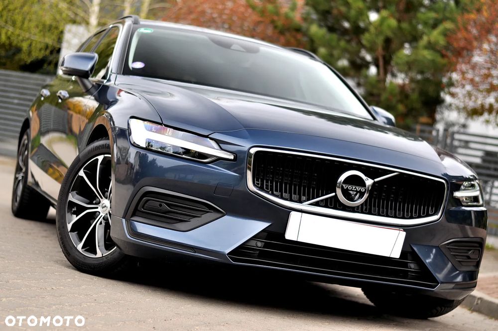 Volvo V60 B3 B Geartronic Momentum Pro - 1