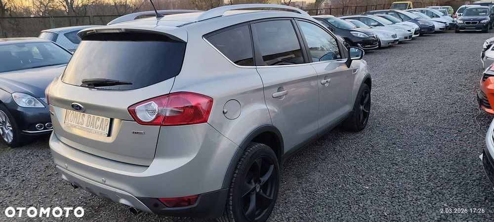Ford Kuga 2.0 TDCi 2x4 Titanium - 4