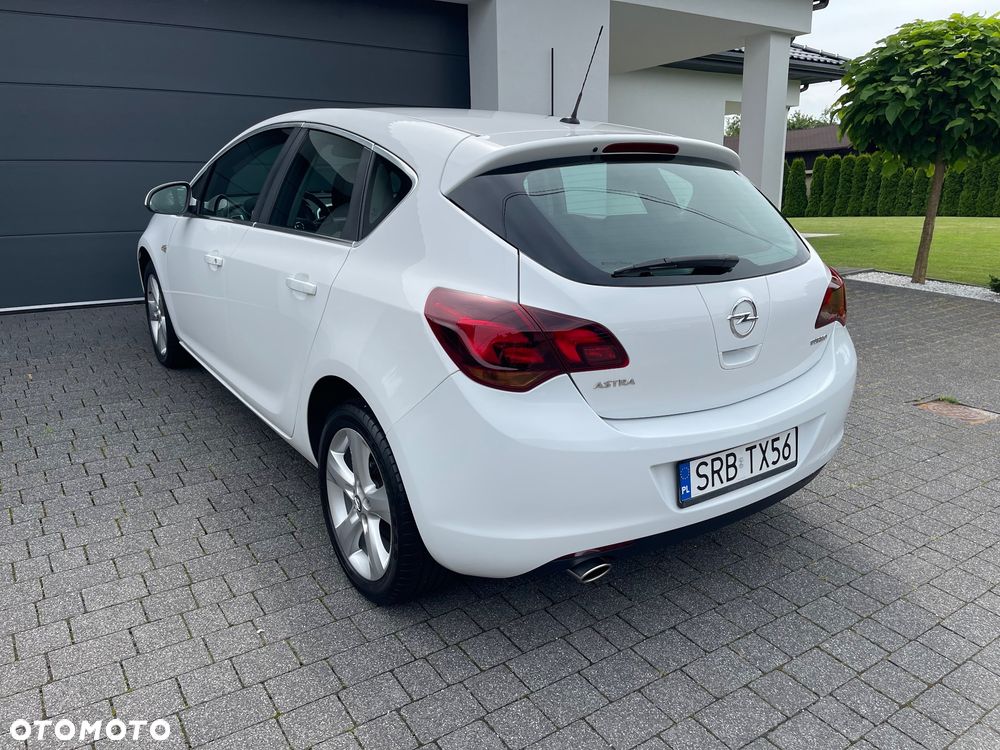 Opel Astra 1.4 Turbo Sport - 22
