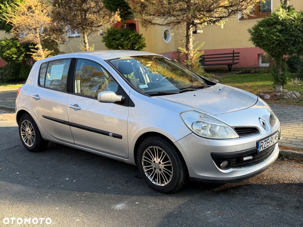 Renault Clio 1.5 dCi Dynamique - 1