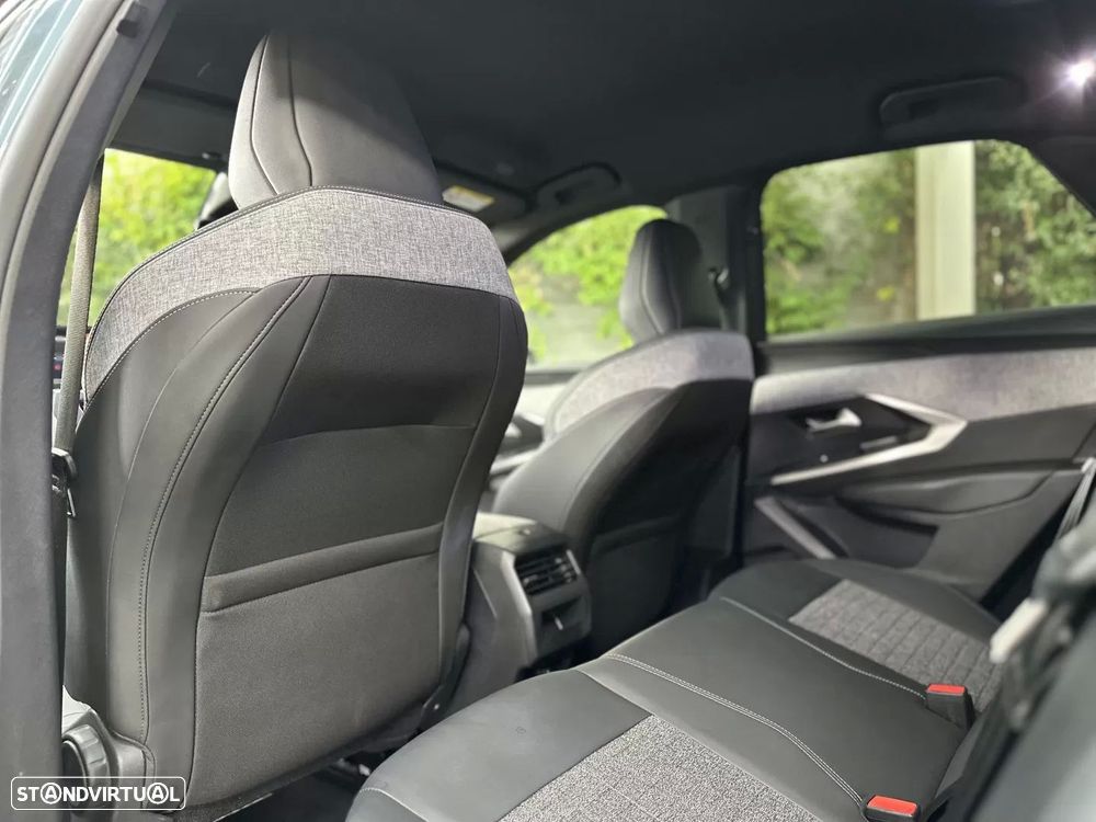 Peugeot 3008 1.2 Hybrid Allure e-DCS6 - 11