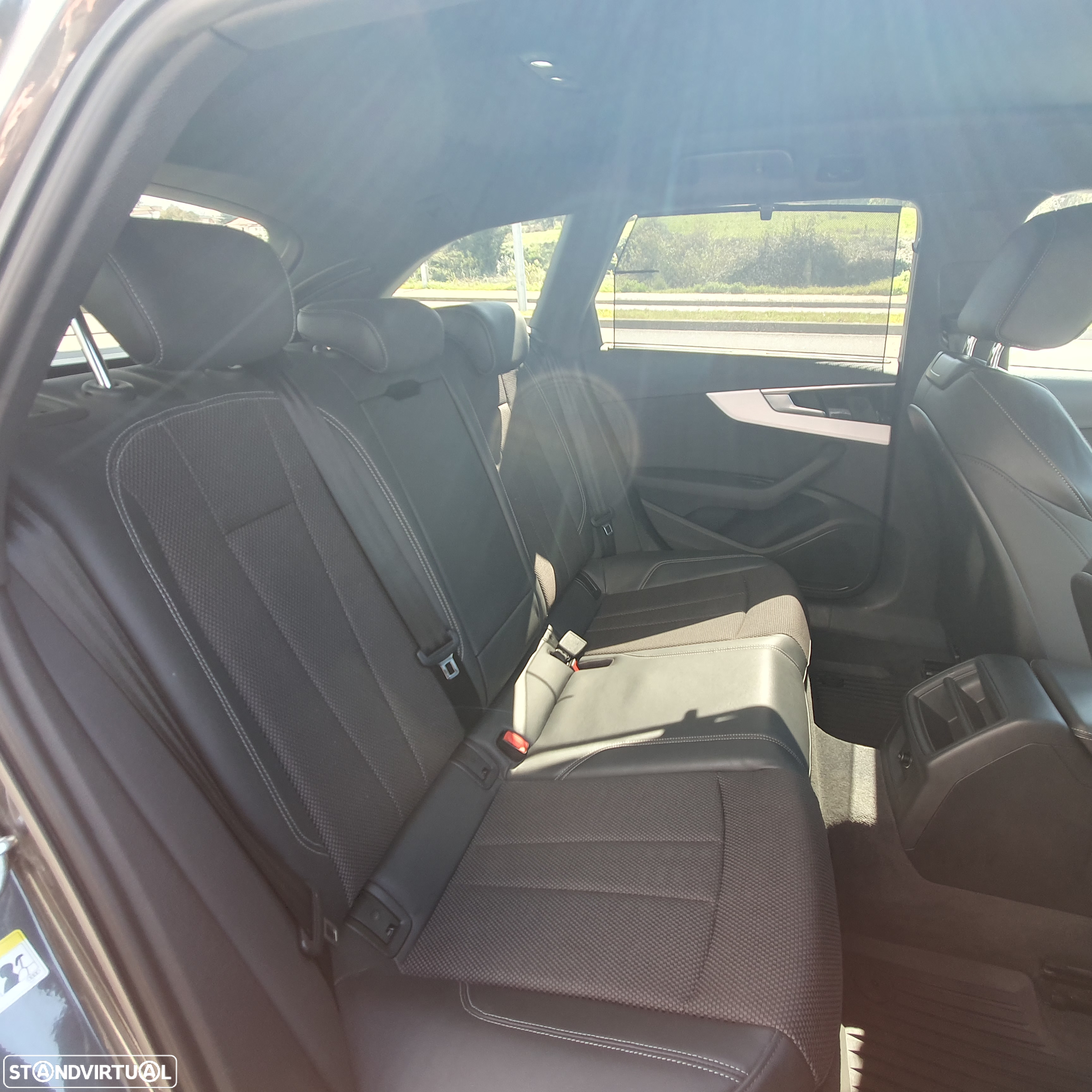 Audi A4 Avant 35 TFSI S line S tronic - 17