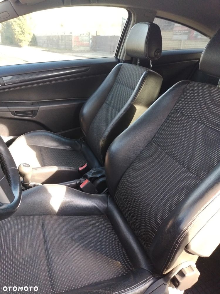 Opel Astra H GTC na części - 6