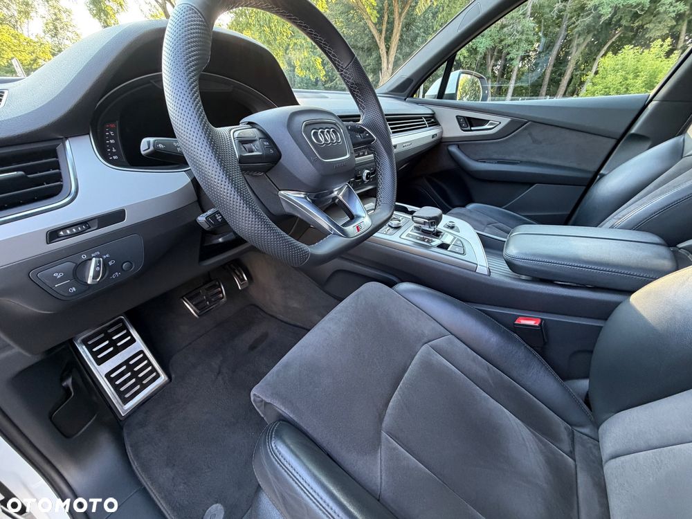 Audi Q7 - 8