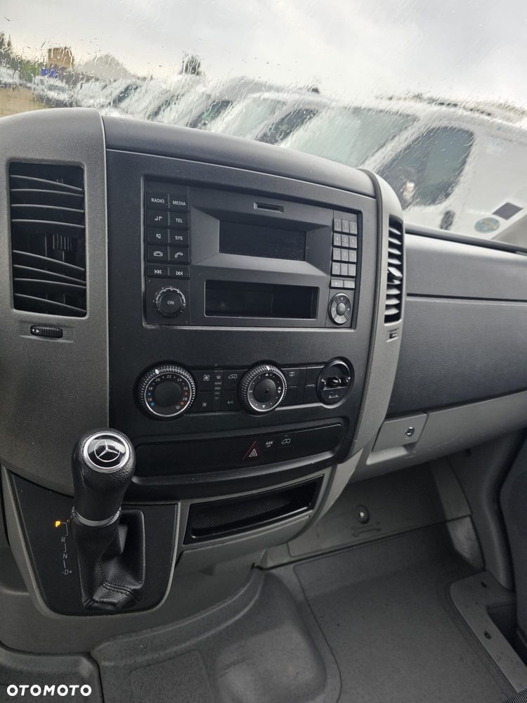 Mercedes-Benz Sprinter Kontener+Winda 514CDI - 12