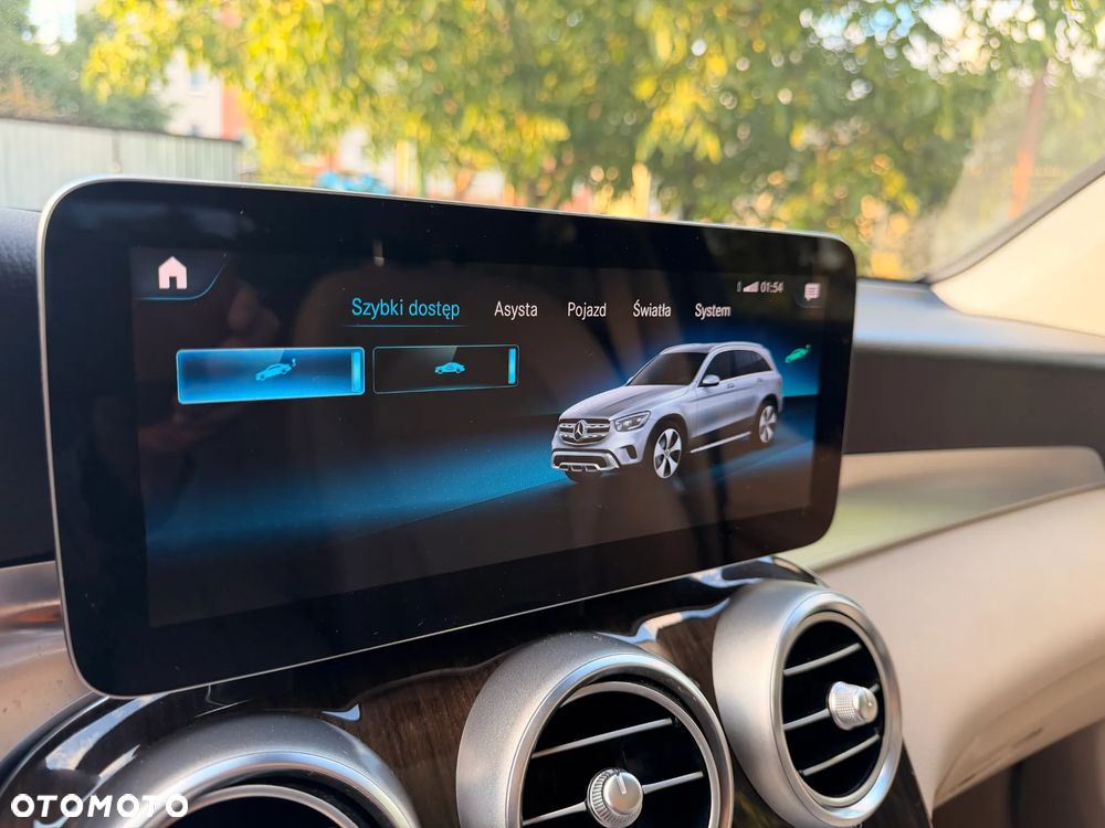 Mercedes-Benz GLC ver-300-4matic-9g--tronic-amg-line - 11