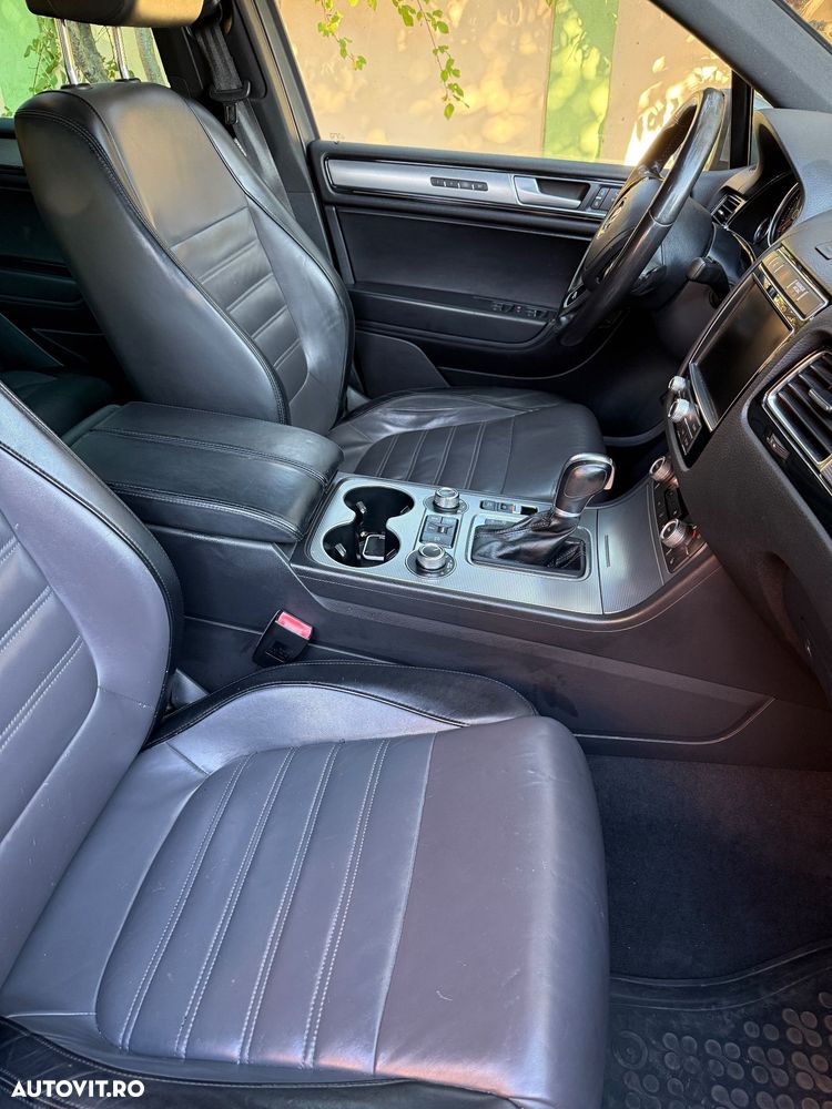Volkswagen Touareg - 34