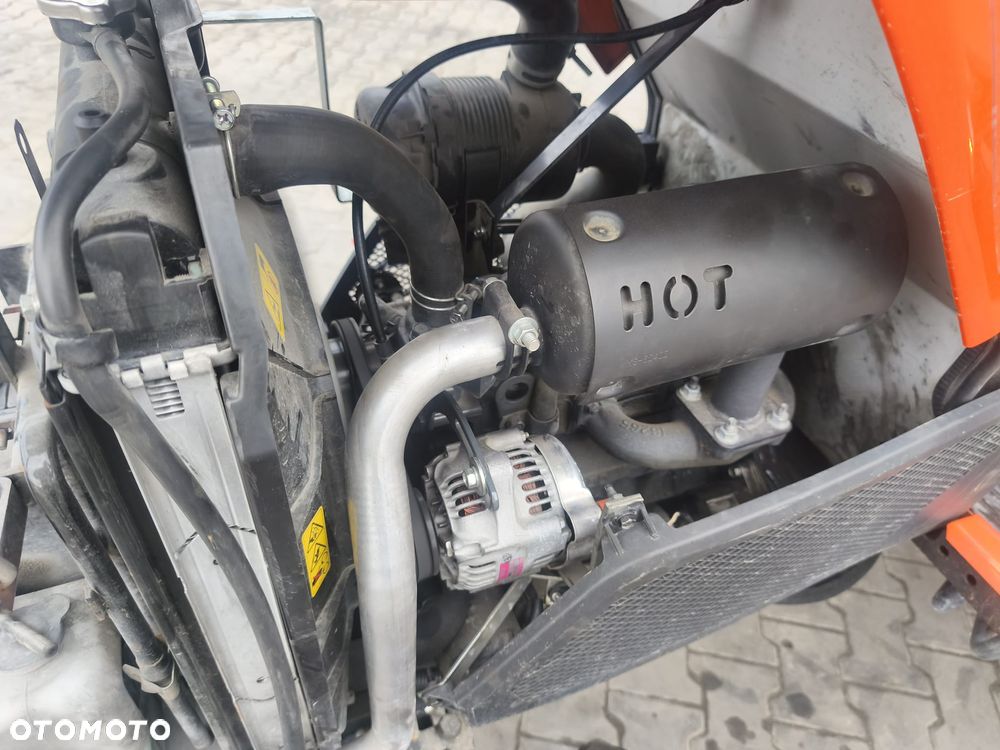 Kubota B9 B2350H - 6