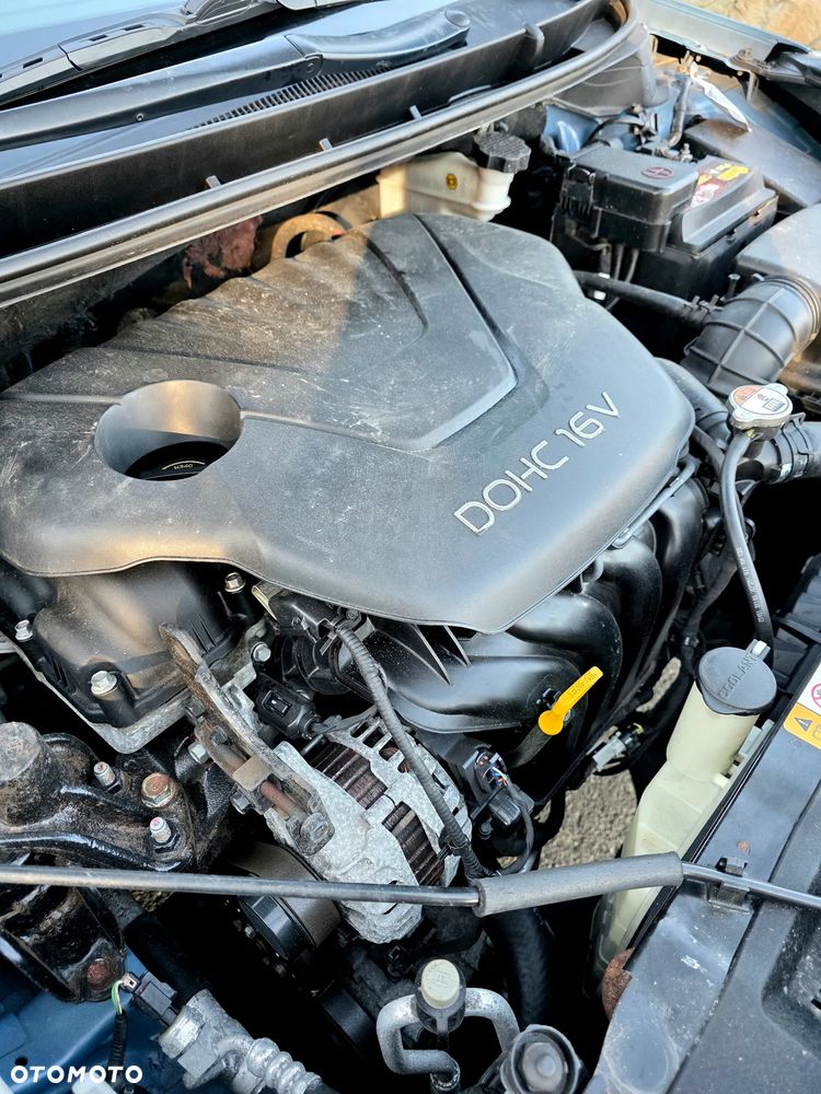 Hyundai i30 1.6 Comfort - 11