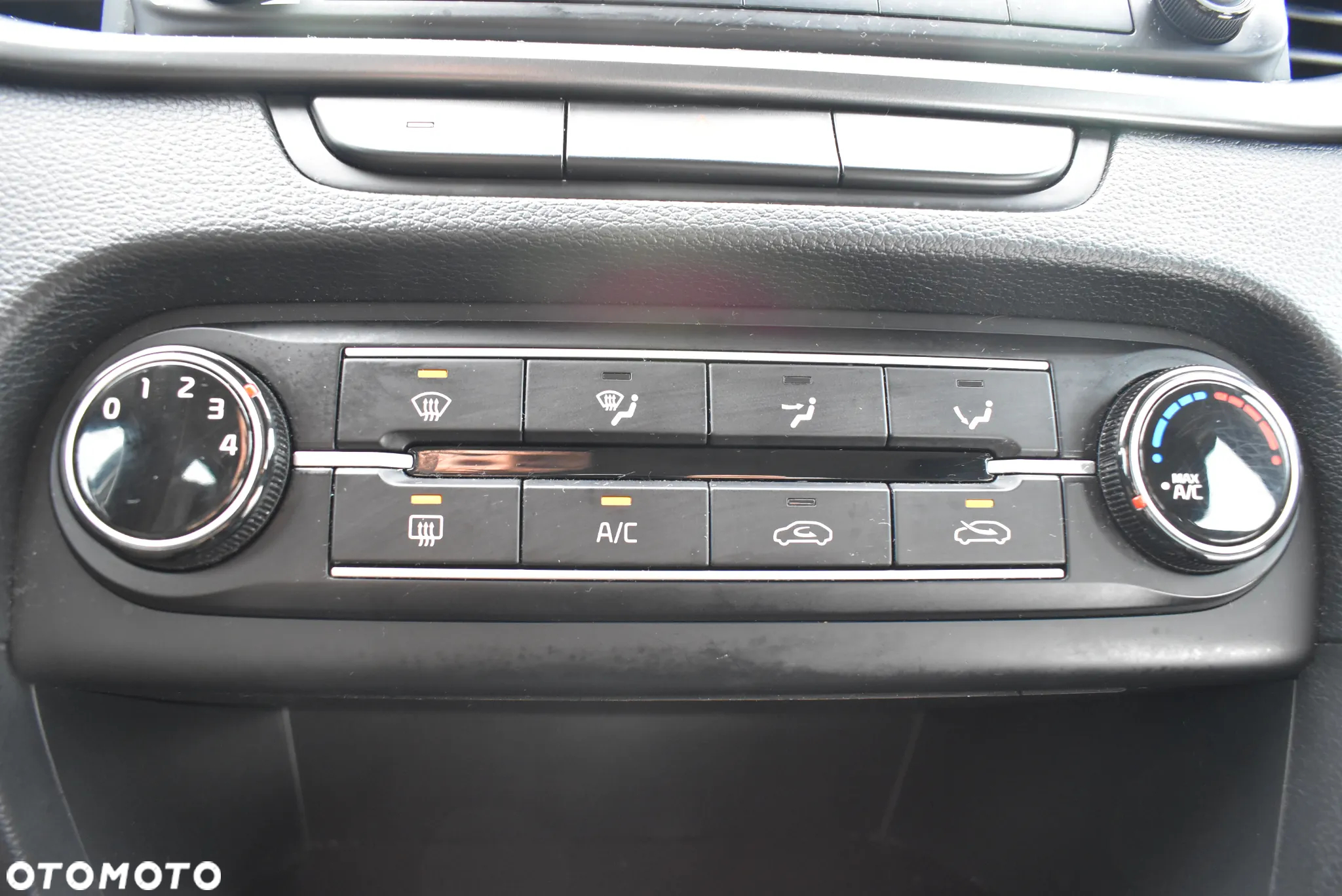 Kia Ceed 1.0 T-GDI S - 28