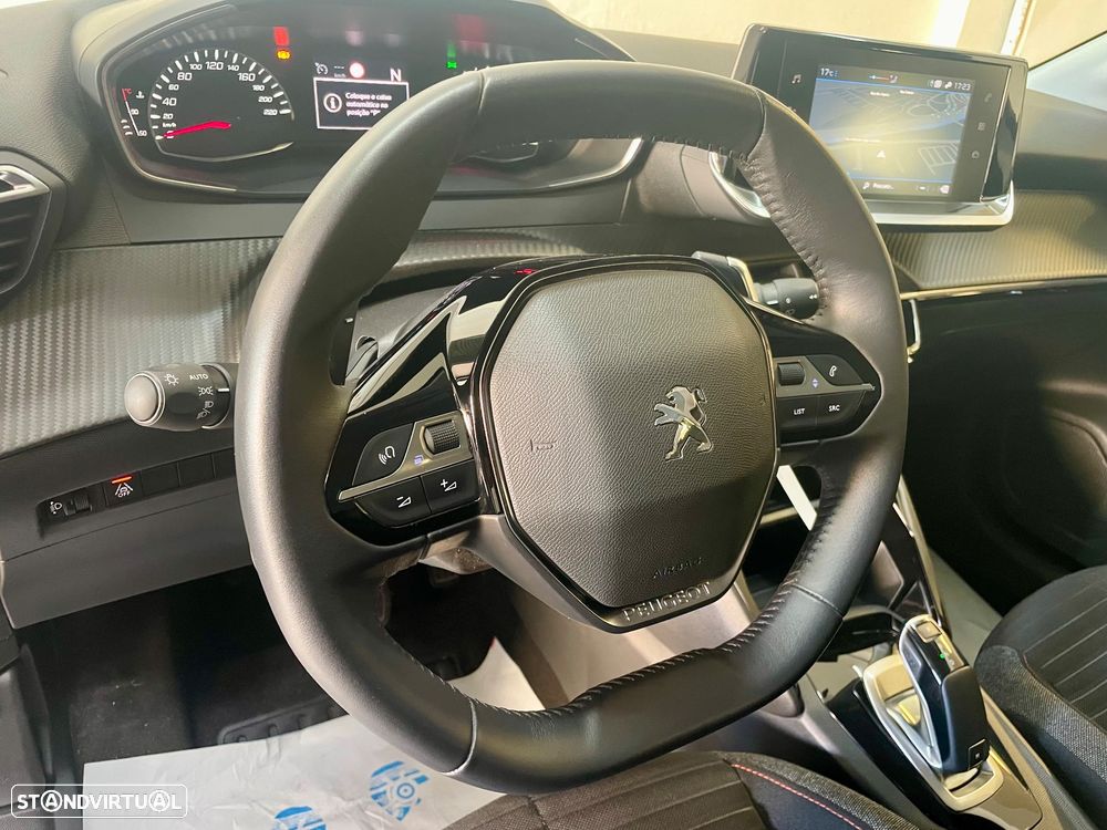 Peugeot 208 PureTech 100 EAT8 Active - 21