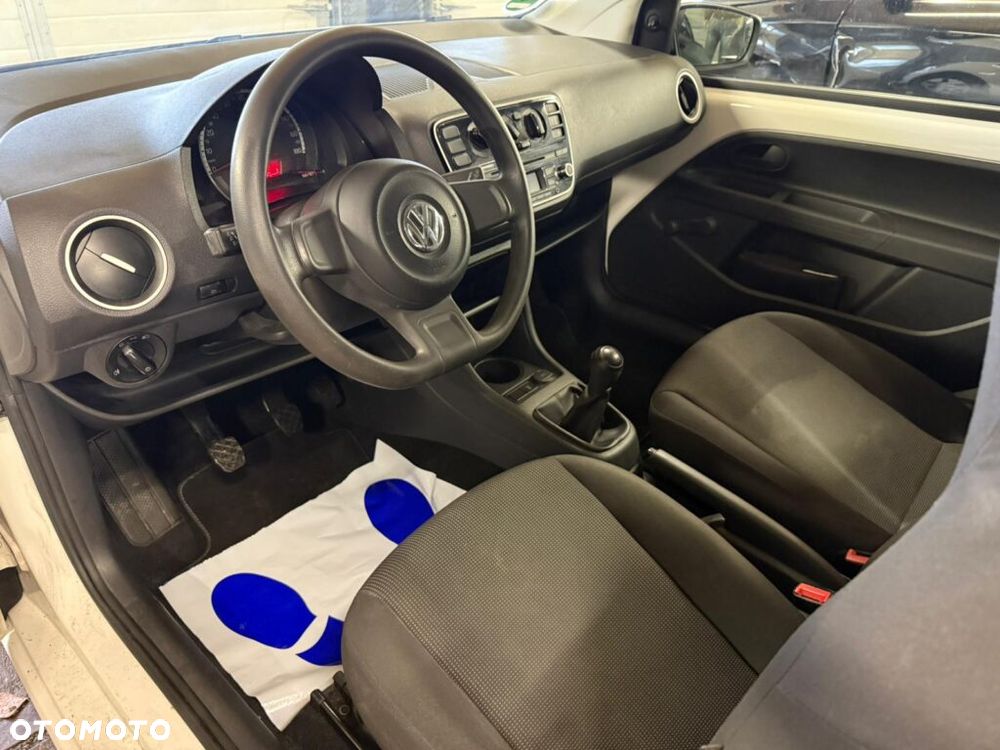 Volkswagen up! club - 11