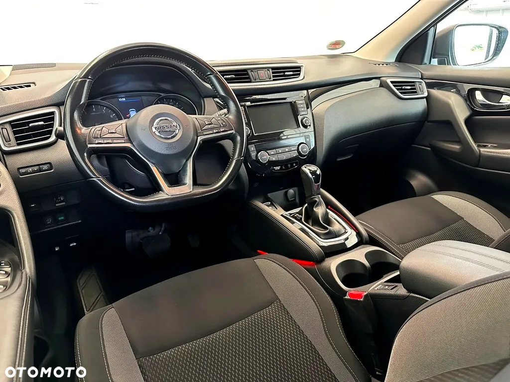 Nissan Qashqai 1.3 DIG-T N-Connecta DCT - 14
