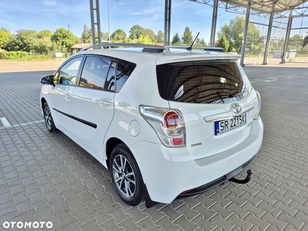 Toyota Verso 1.8 Prestige 7os - 8