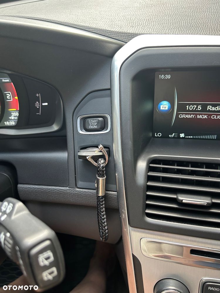 Volvo XC 60 - 6