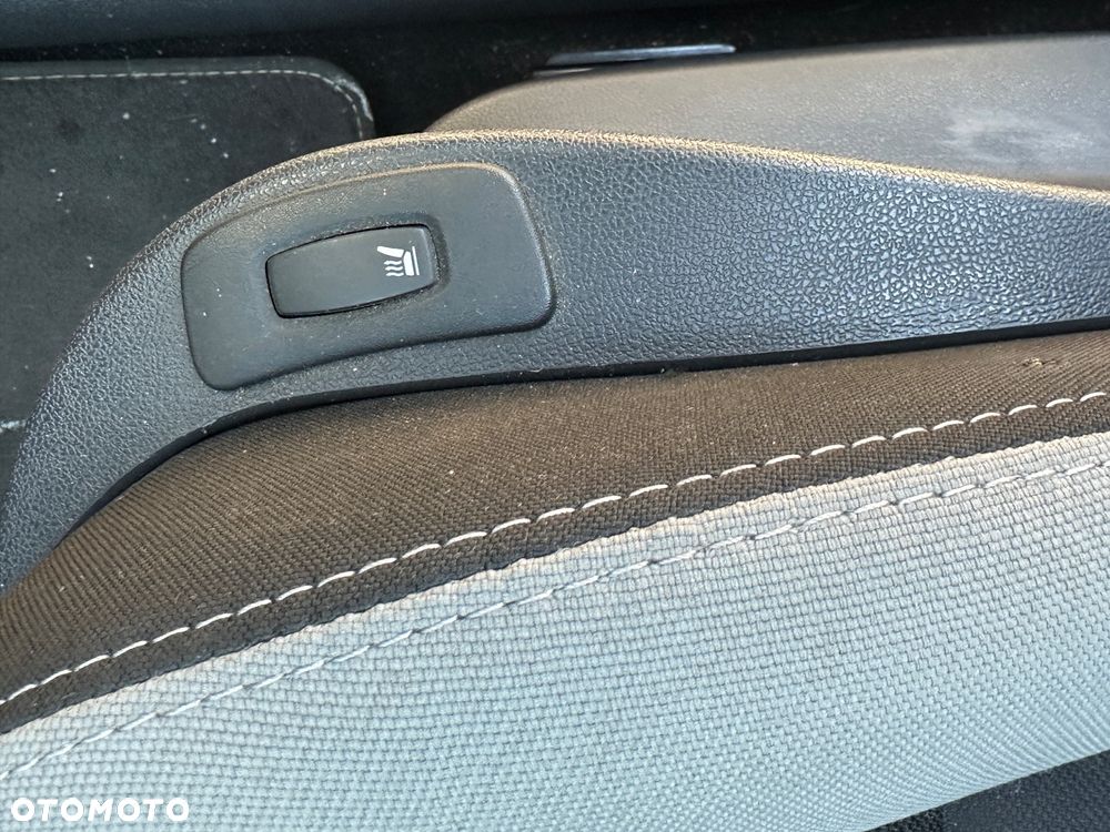 Renault Clio 1.2 16V 75 Dynamique - 13