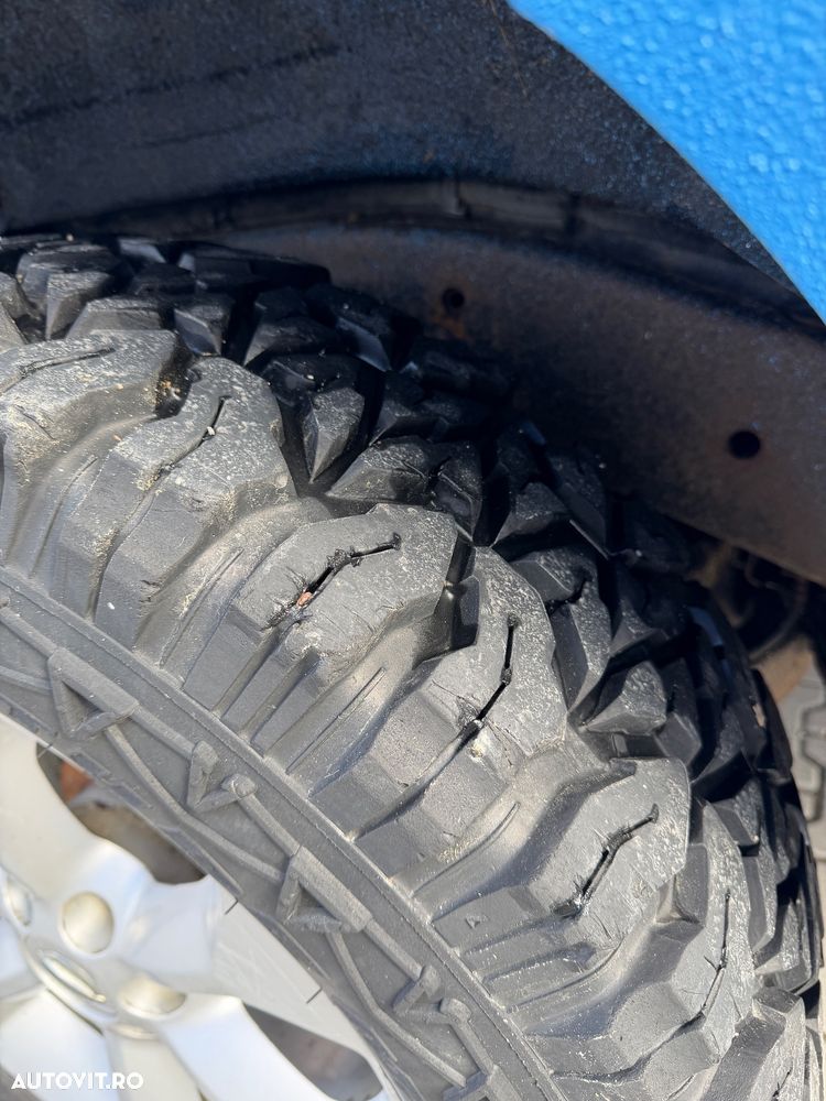 Nissan Pathfinder 2.5 dCi SE - 10