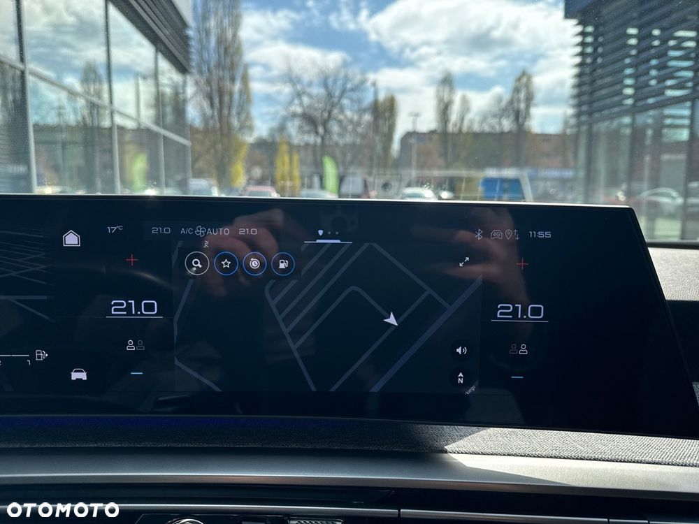 Peugeot 3008 1.2 PureTech mHEV Allure Pack S&S e-DCS6 - 18