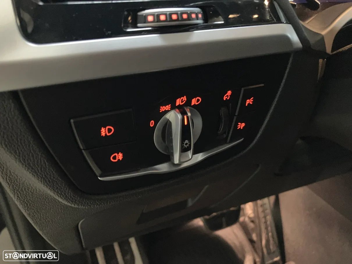 BMW X3 20 d xDrive Pack M - 18