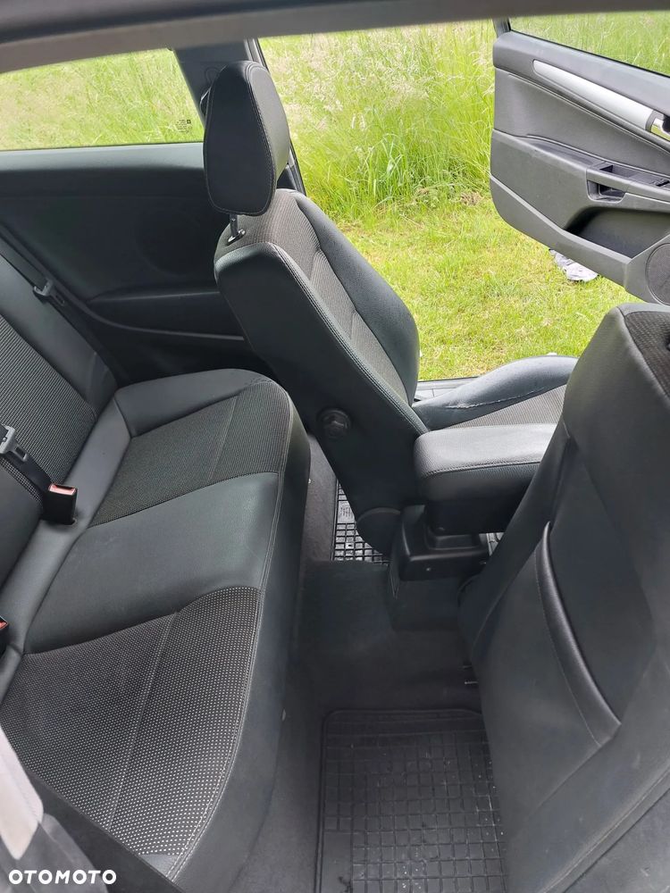 Opel Astra - 14